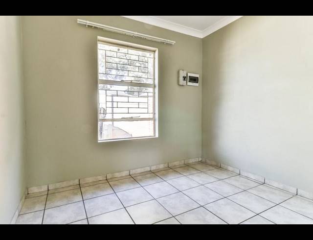 3 BEDROOM PROPERTY TO RENT IN PERSIDA